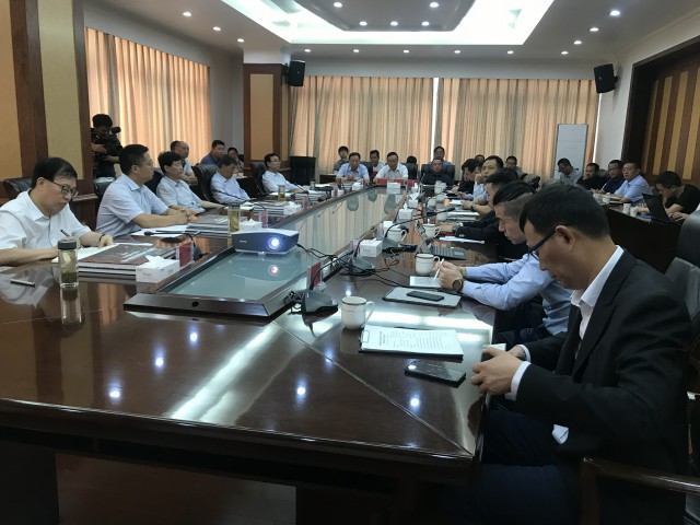 昭通与融创中国云南区域公司座谈：规划发展大山包极限运动小镇凤凰片区等项目
