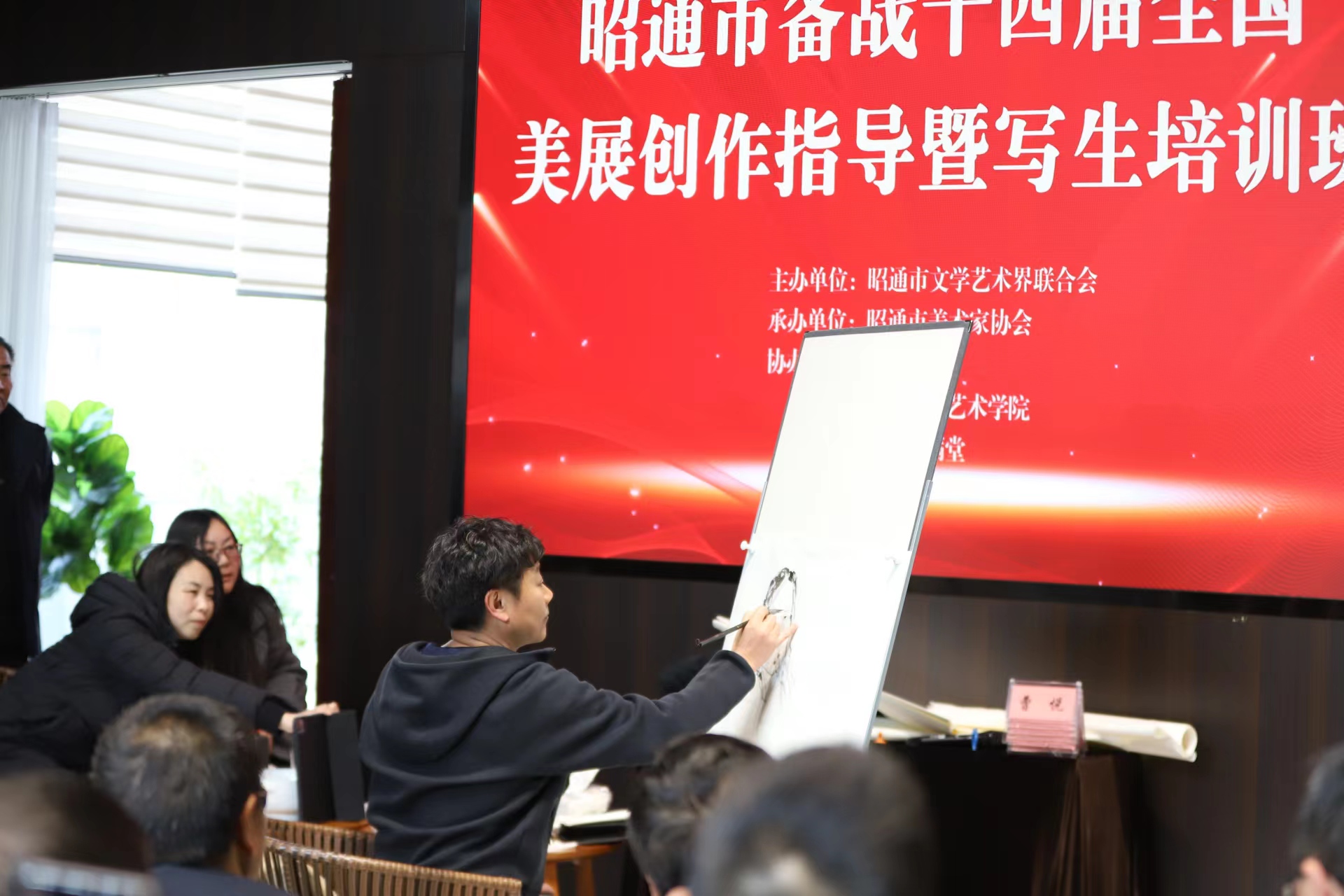 傳朱麗倩懷上三胞胎 劉德華為老婆請去特種保鑣