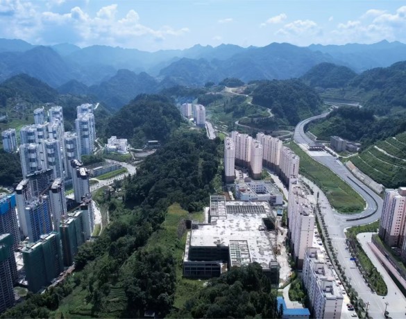 用实干书写新时代的担当答卷——盐津县干部提振精气神促进高质量发展侧记