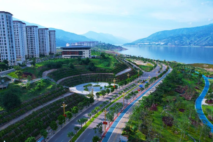 一湖水润一城新——巧家的湖滨蝶变与诗意新生