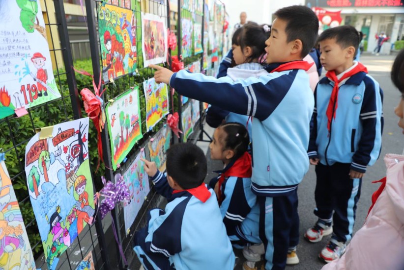 森林防火知识进校园